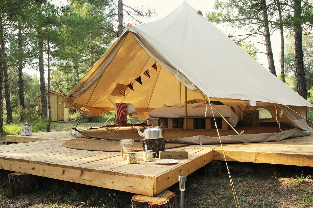 Forest Days Navés 外观 照片